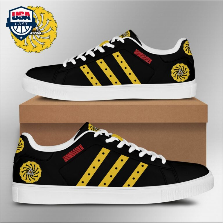 soundgarden-yellow-stripes-style-2-stan-smith-low-top-shoes-3-MOH8u.jpg