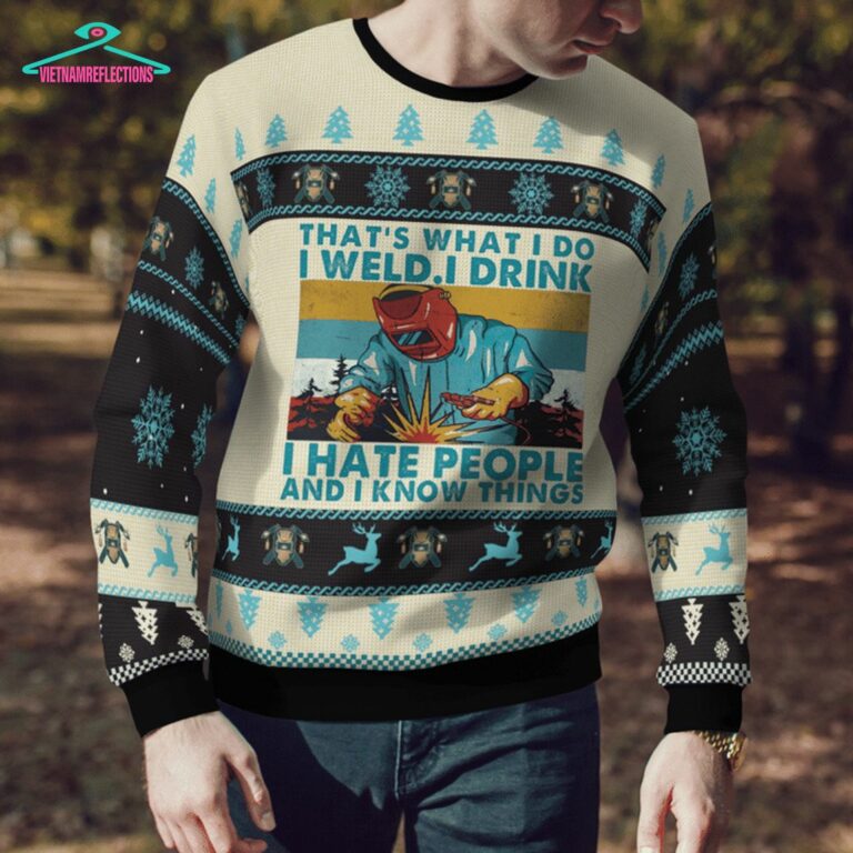 welder-thats-what-i-do-i-weld-i-drink-i-hate-people-and-i-know-things-3d-christmas-sweater-7-ds9aN.jpg