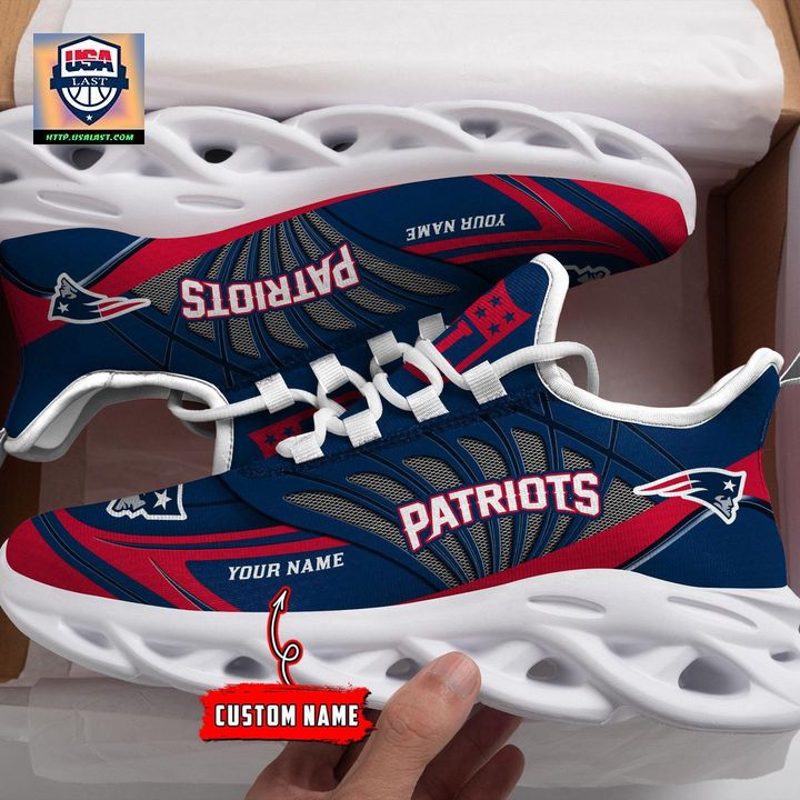 nfl-new-england-patriots-personalized-max-soul-chunky-sneakers-v1-1-Mn4EZ.jpg
