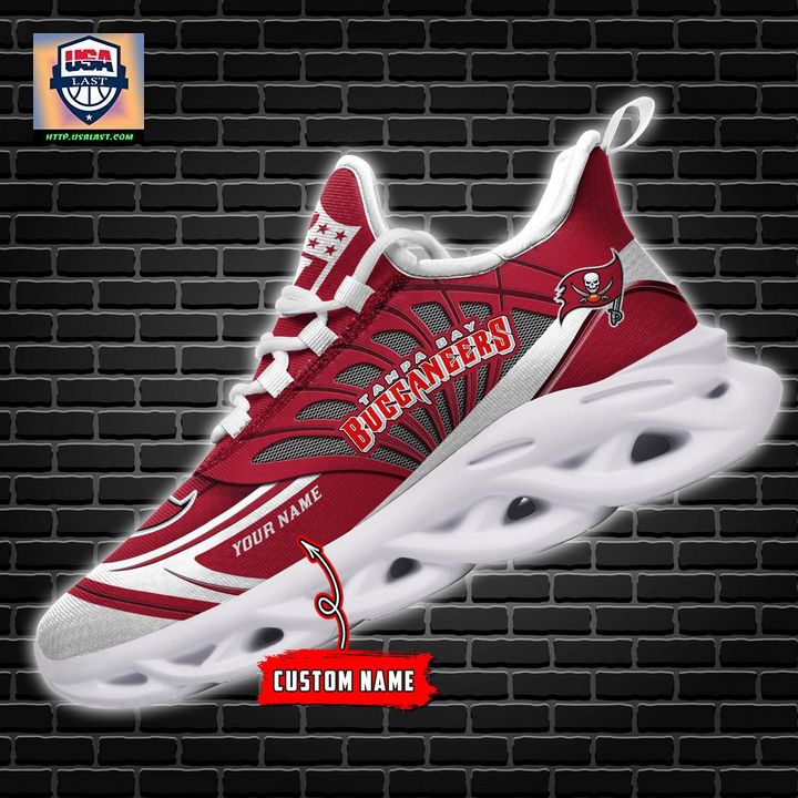 nfl-tampa-bay-buccaneers-personalized-max-soul-chunky-sneakers-v1-5-kxS0Z.jpg